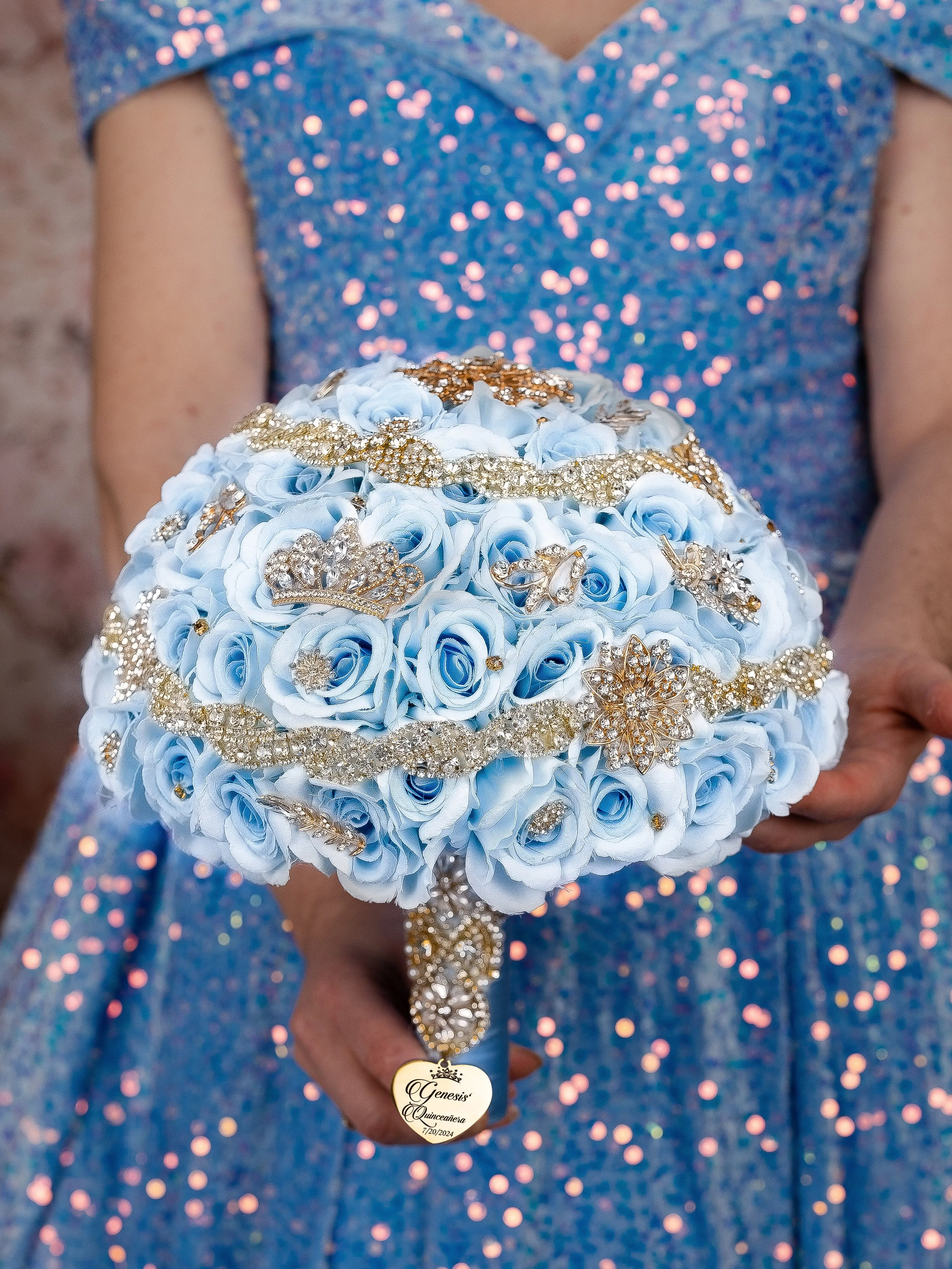 Light Blue Gold quinceanera cake knife set with plate and fork