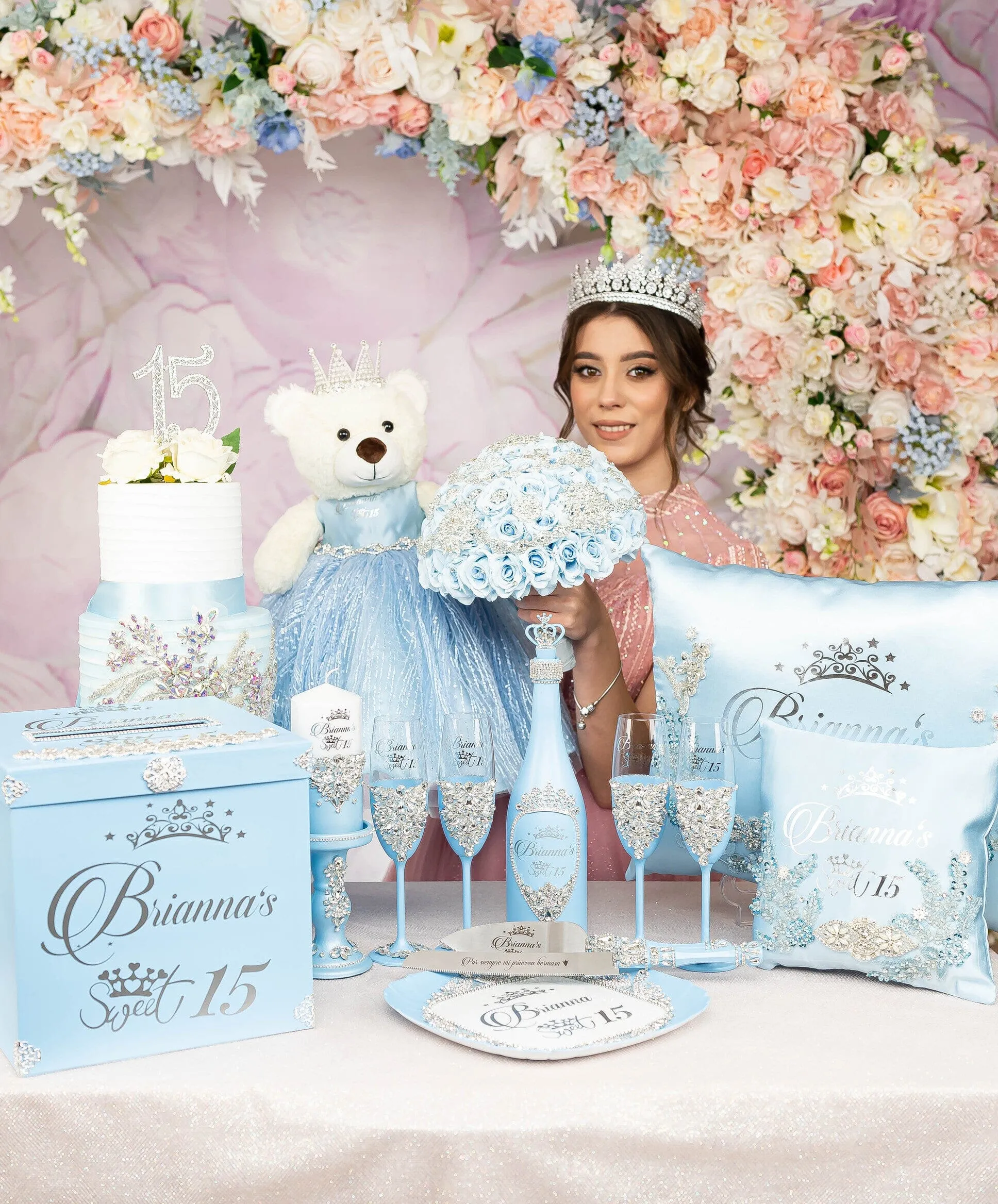 Light blue quinceanera pillows set