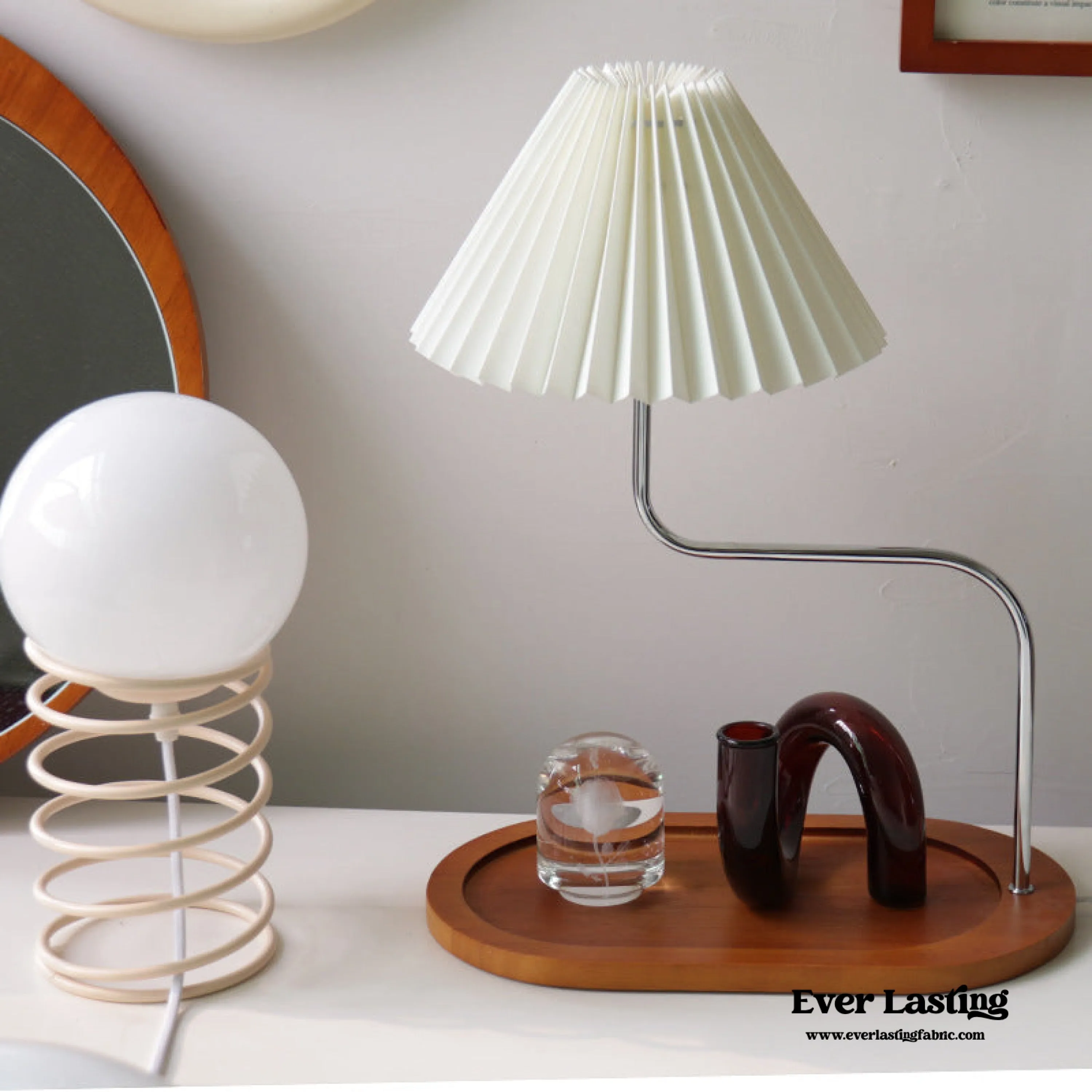 Pleated Wooden Tray Lamp / Brown